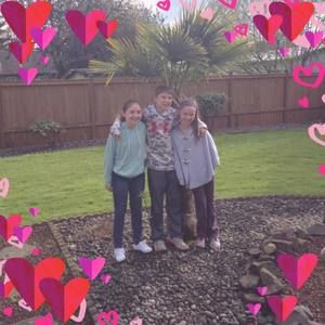 Meet your Posher, Lora